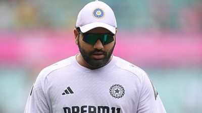 Exclusive: क्या रोहित शर्मा ने टेस्ट कप्तान बने रहने के लिए BCCI से लगाई थी गुहार? बोर्ड ने दे दिया जवाब, हिटमैन की खराब फॉर्म पर भी कर दिया सबकुछ साफ SportsTak Hindi