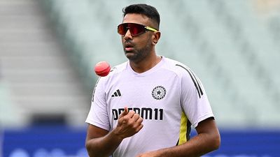 Ashwin Retirement : टीम इंडिया के दिग्गज स्पिनर आर. अश्विन का रिटायरमेंट पर चौंकाने वाला खुलासा, कहा - मेरे में दम था लेकिन लोग... Ravichandran Ashwin in frame