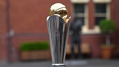 चैंपियंस ट्रॉफी की सबसे सस्ती टिकट सिर्फ 310 रुपए वहीं वीवीआईपी को चुकाने होंगे मात्र 3726 रुपए, इन दो टीमों का मैच देखने के लिए देनी होगी ज्यादा कीमत SportsTak Hindi