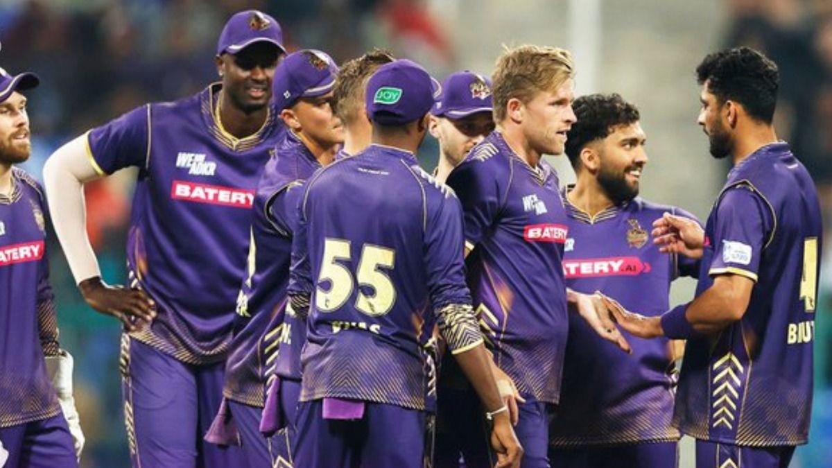 IL T20: IPL में जिसे नहीं मिला भाव, उसी ने 4 विकेट लेकर आंद्रे रसेल की नाइट राइडर्स को जिताया मैच, 129 पर ढेर हुई शारजाह 