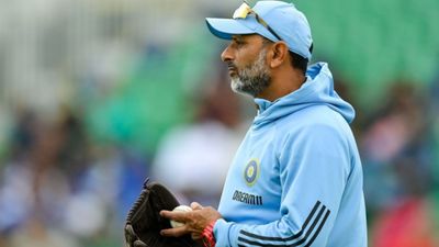 Team India batting Coach: भारत का ये दिग्गज क्रिकेटर बनेगा टीम इंडिया का नया बैटिंग कोच, BCCI ने इंग्लैंड के खिलाफ सीरीज से पहले दी बड़ी जिम्मेदारी SportsTak Hindi