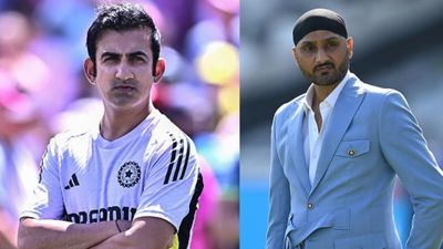 टीम इंडिया के ड्रेसिंग रूम लीक पर भड़के हरभजन सिंह, कहा - अगर सरफराज खान ने ऐसा किया तो कोच... गौतम गंभीर और हरभजन सिंह