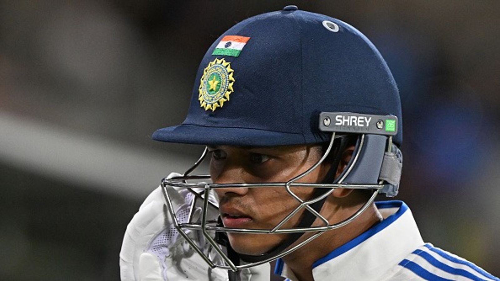 Indian Squad: यशस्वी जायसवाल को बिना कोई वनडे खेले कैसे चैंपियंस ट्रॉफी में मिली जगह, रोहित शर्मा ने बताई राज की बात आउट होने के बाद हेलमेट निकालते यश्सवी जायसवाल