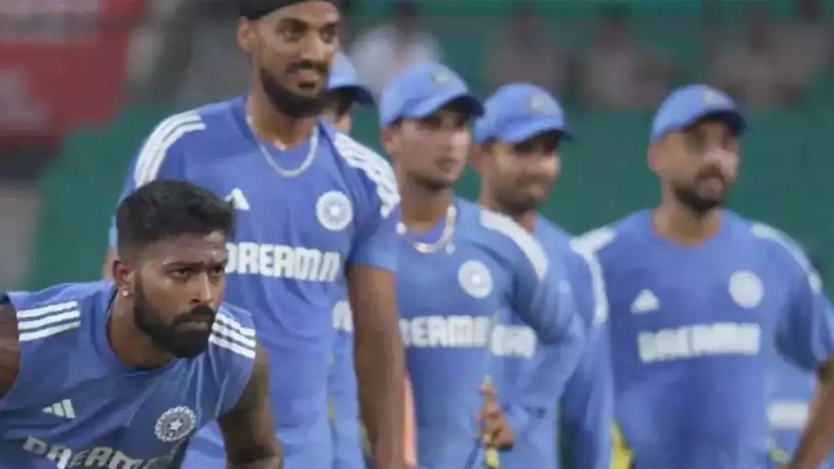 IND vs ENG: टीम इंडिया ने कोलकाता T20I के लिए शुरू की प्रैक्टिस, पहले दिन नहीं आया यह स्टार खिलाड़ी, गंभीर-हार्दिक में हुई खास बातचीत