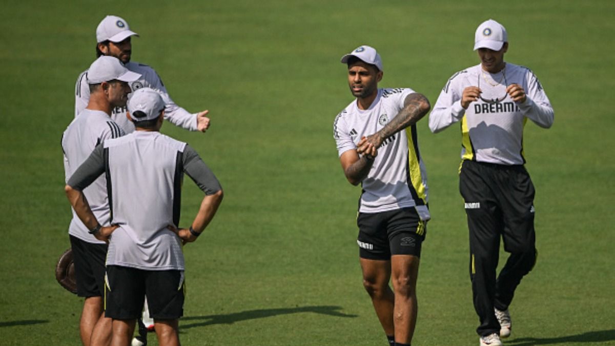 IND vs ENG: टीम इंडिया की संभावित प्लेइंग इलेवन ऐसी होगी, सूर्यकुमार यादव इन दो स्पिनर्स को देंगे मौका, इस युवा की लगेगी लॉटरी!