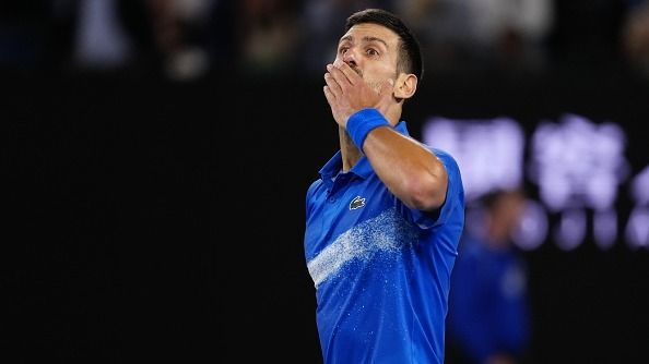 Australian Open: नोवाक जोकोविच पहला सेट हारने के बाद सेमीफाइनल में रिटायर, एलेक्जेंडर ज्वेरेव पहली बार फाइनल में दाखिल