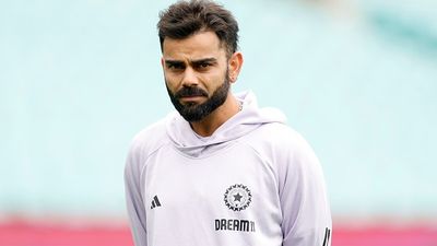 विराट कोहली ने चैंपियंस ट्रॉफी 2025 के लिए उठाया बड़ा कदम, भारत के पूर्व कोच के साथ किया ये काम, Video हुआ वायरल  SportsTak Hindi