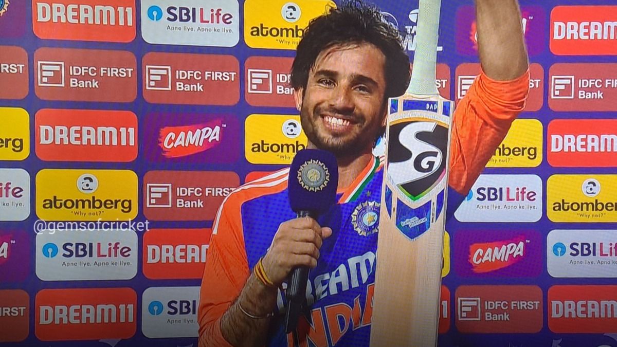 Watch: 'सिर्फ बल्लेबाज ही क्यों मौज उड़ाएं', रवि बिश्नोई ने तिलक वर्मा के साथ मैच विनिंग पार्टनरशिप के बाद ली चुटकी, पूछा- मेरी बैटिंग देखी?