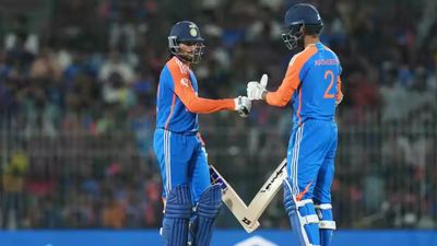 IND vs ENG: तिलक वर्मा का टीम इंडिया की जीत के बाद अर्शदीप सिंह पर मजेदार खुलासा, कहा- मैं दबाव में था और वह बोल रहा कि... SportsTak Hindi
