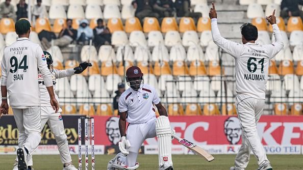 PAK vs WI : नोमान के 10 विकेटों से रोमांचक मोड़ पर टेस्ट मैच, पाकिस्तान जीत से 178 रन दूर तो वेस्टइंडीज को चटकाने होंगे 6 विकेट 