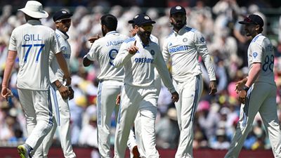 रोहित-पंत-शुभमन के बाद टीम इंडिया का यह सितारा भी रणजी ट्रॉफी मैच खेलेगा, 5 साल बाद बनेगा इस टूर्नामेंट का हिस्सा SportsTak Hindi