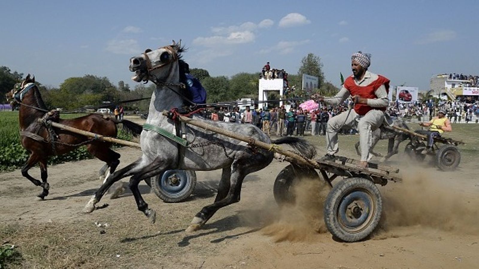Kila Raipur Sports Festival 2025: किला रायपुर खेलों का कब और कैसे हुआ आगाज, हॉकी के एक टूर्नामेंट ने किस तरह शुरू की रूरल ओलिंपिक की दीवानगी Kila Raipur Sports Festival 2025: किला रायपुर खेलों का कब और कैसे हुआ आगाज, हॉकी के एक टूर्नामेंट ने किस तरह शुरू की रूरल ओलिंपिक की दीवानगी