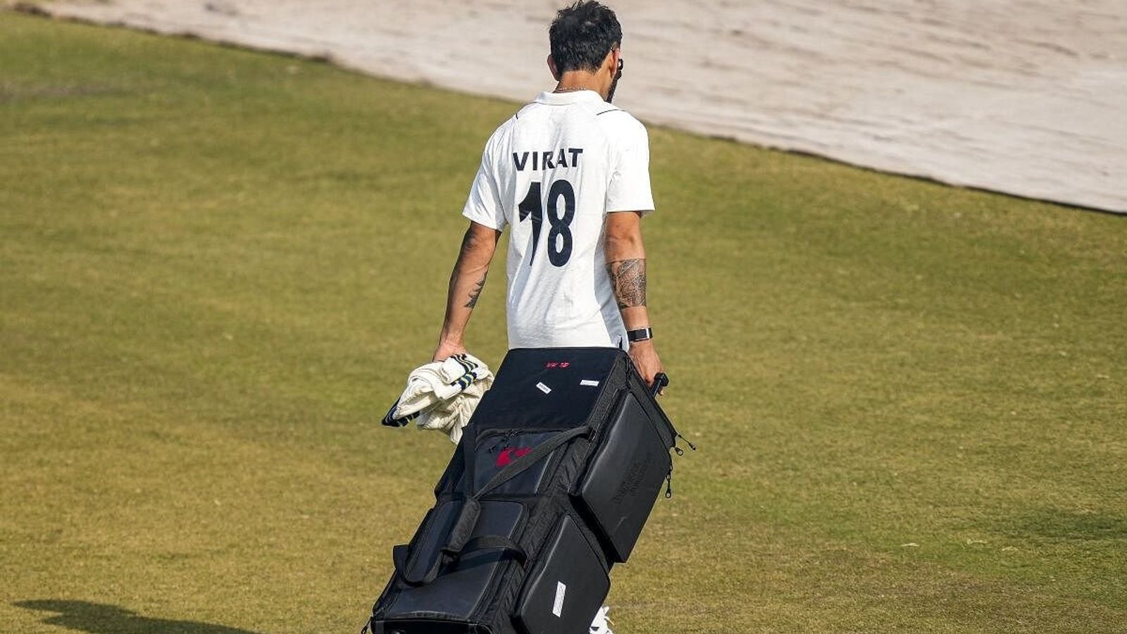 Virat Kohli Return: रणजी ट्रॉफी में वापसी से पहले विराट कोहली का फैसला जीत लेगा दिल, भारतीय धुरंधर ने कहा- मेरे खेलने का... Virat Kohli Return: रणजी ट्रॉफी में वापसी से पहले विराट कोहली का फैसला जीत लेगा दिल, भारतीय धुरंधर ने कहा- मेरे खेलने का...