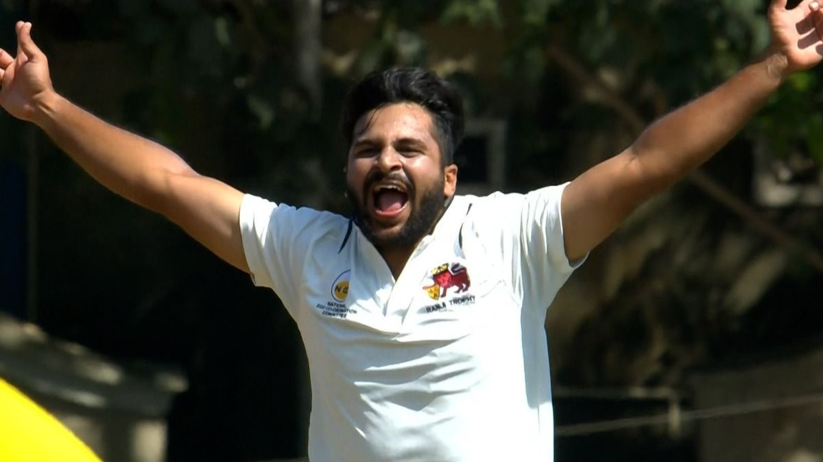 Shardul Thakur Hat-Trick : टीम इंडिया के लॉर्ड शार्दूल ठाकुर का बवाल, मुंबई के लिए रणजी मैच में हैट्रिक लेकर विरोधी टीम पर कसा शिकंजा 