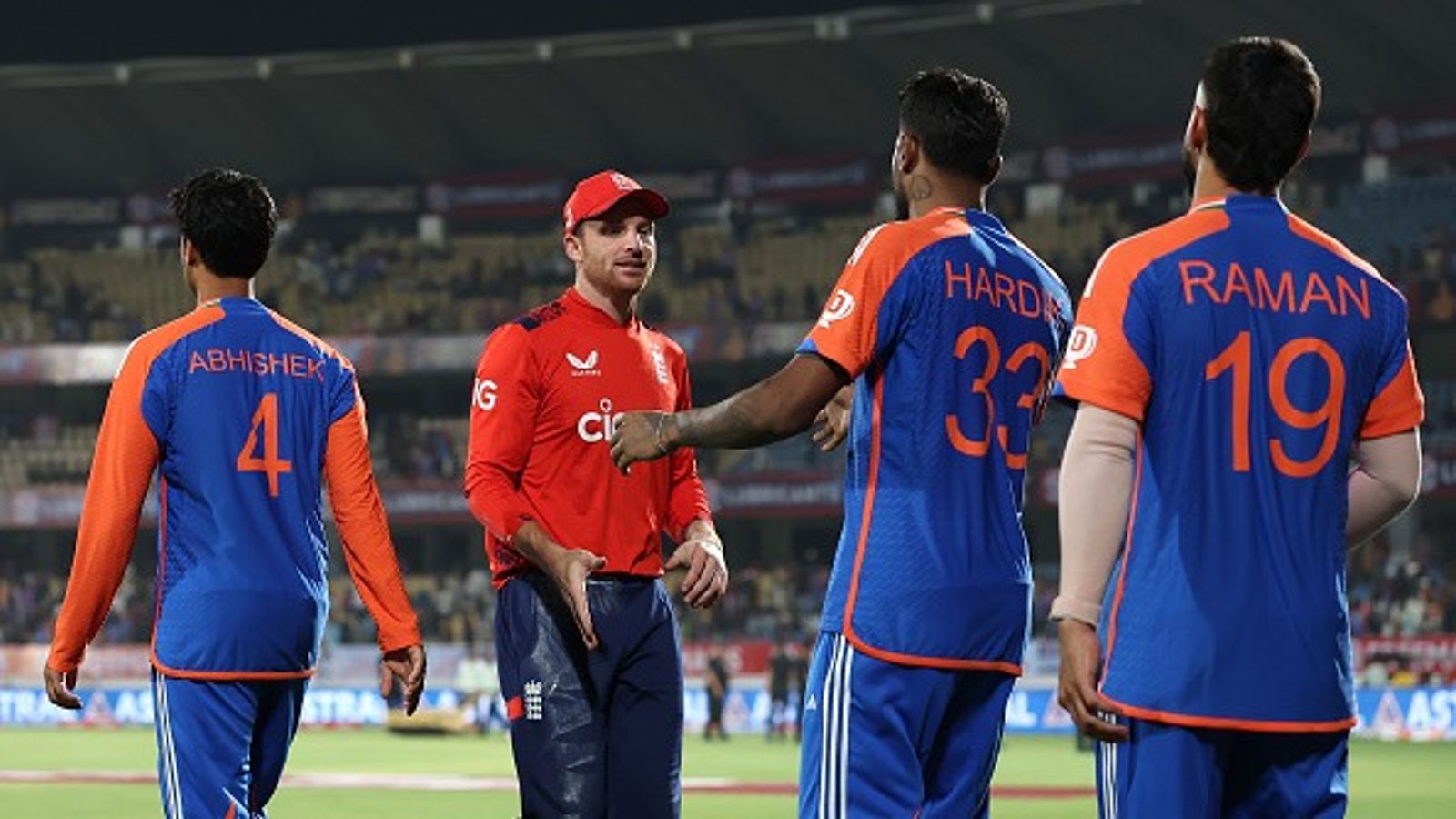 IND vs ENG: जोस बटलर ने सीरीज में पहली बार टॉस जीतकर चुनी गेंदबाजी, सूर्यकुमार यादव ने किए तीन अहम बदलाव, यहां जानें दोनों टीमों की प्लेइंग 11 IND vs ENG: जोस बटलर ने सीरीज में पहली बार टॉस जीतकर चुनी गेंदबाजी, सूर्यकुमार यादव ने किए तीन अहम बदलाव, यहां जानें दोनों टीमों की प्लेइंग 11