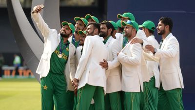 Champions Trophy: पाकिस्तान के 2017 में जीतने के बाद ICC ने 8 साल तक क्यों नहीं कराया चैंपियंस ट्रॉफी का आयोजन? SportsTak Hindi