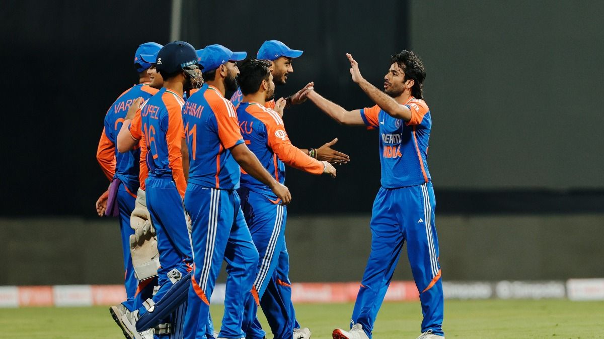 IND vs ENG: अभिषेक शर्मा और भारतीय बॉलर्स के आगे अंग्रेजों ने घुटने टेके, टीम इंडिया ने 150 रन से जीता मुंबई टी20, 4-1 से सीरीज की फतेह