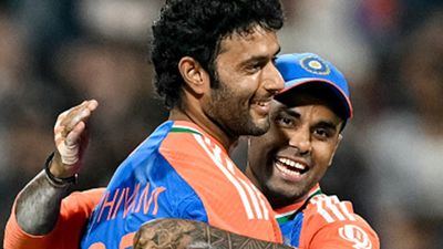 सूर्यकुमार यादव और शिवम दुबे 8 फरवरी को खेलेंगे 'करो या मरो' मैच! इंग्लैंड को 150 रन से हराने के बाद आई बड़ी खबर SportsTak Hindi