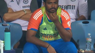 बड़ी खबर: संजू सैमसन की अंगुली टूटी, चैंपियंस ट्रॉफी से पहले इतने महीने के लिए क्रिकेट से दूर, जानिए कब होगी वापसी SportsTak Hindi