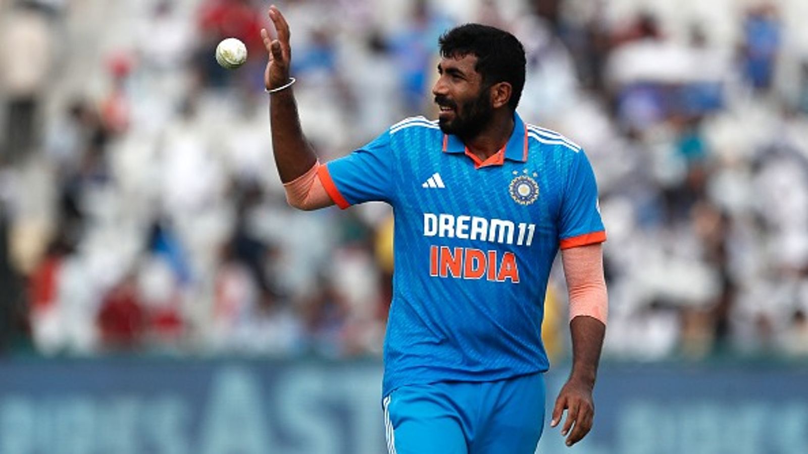 बड़ी खबर: जसप्रीत बुमराह इंग्लैंड के खिलाफ वनडे सीरीज से बाहर, Champions Trophy से पहले टीम इंडिया को बड़ा झटका बड़ी खबर: जसप्रीत बुमराह इंग्लैंड के खिलाफ वनडे सीरीज से बाहर, Champions Trophy से पहले टीम इंडिया को बड़ा झटका