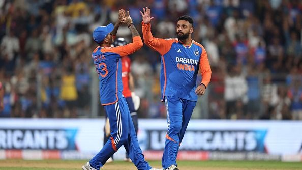 क्या वरुण चक्रवर्ती की चैंपियंस ट्रॉफी में एंट्री हो सकती है? रोहित शर्मा ने दे दिया जवाब, बोले- उसमें कुछ अलग है, इंग्लैंड के खिलाफ...