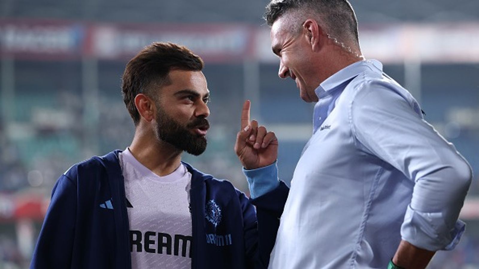 विराट कोहली क्या दूसरे वनडे में लेंगे हिस्सा? शुभमन गिल ने पूर्व कप्तान की चोट पर दी सबसे बड़ी अपडेट विराट कोहली क्या दूसरे वनडे में लेंगे हिस्सा? शुभमन गिल ने पूर्व कप्तान की चोट पर दी सबसे बड़ी अपडेट