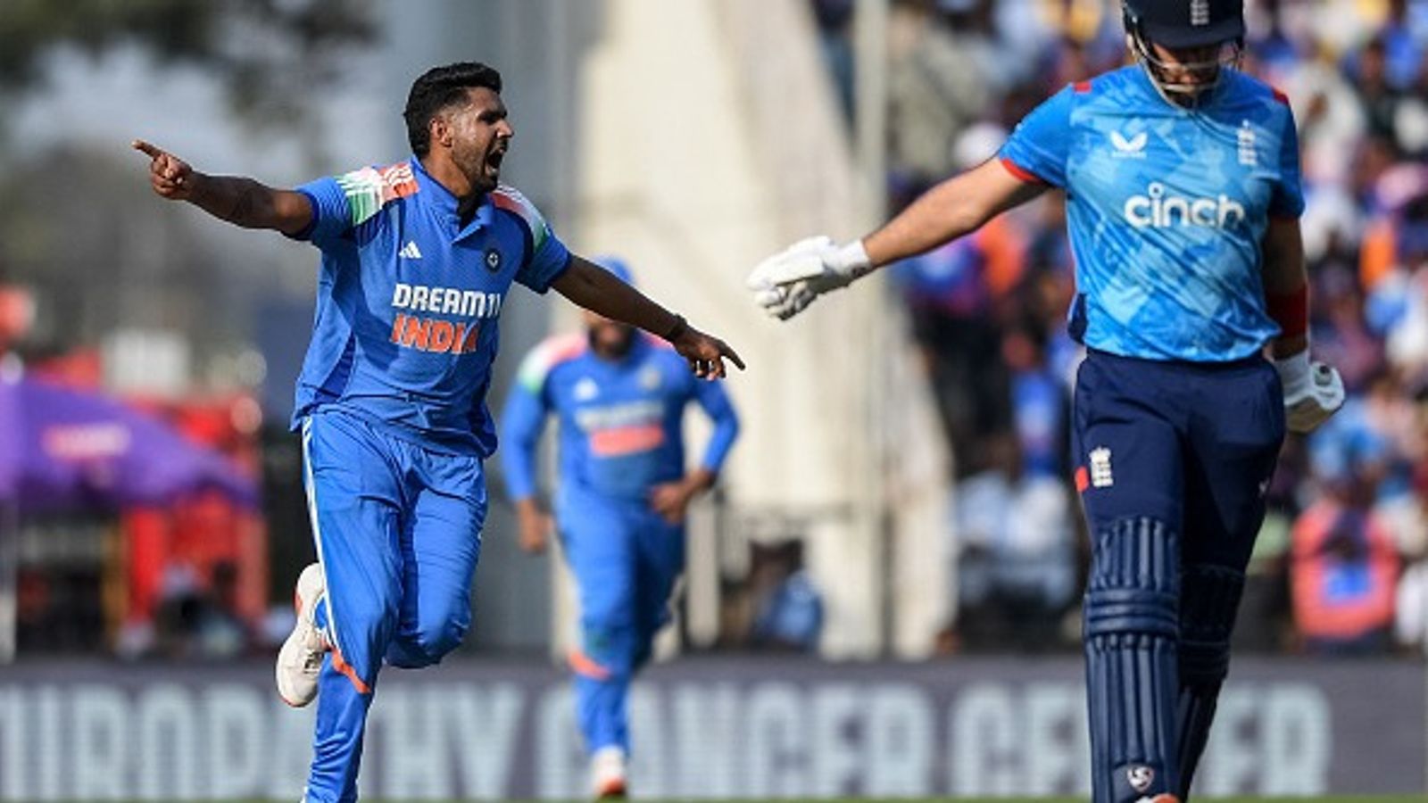 6 गेंद में 26 रन खाने के बाद हर्षित राणा ने कैसे 3 विकेट लेकर की खूंखार वापसी, जीत के बाद कहा -  मेरे बारे में लोग... 6 गेंद में 26 रन खाने के बाद हर्षित राणा ने कैसे 3 विकेट लेकर की खूंखार वापसी, जीत के बाद कहा -  मेरे बारे में लोग...