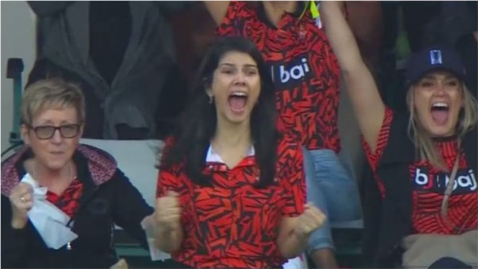 काव्या मारन की टीम ने कर दिया कमाल, लगातार तीसरी बार SA20 फाइनल में बनाई जगह, पहले 3 मैच हारने के बाद पलटा पासा काव्या मारन की टीम ने कर दिया कमाल, लगातार तीसरी बार SA20 फाइनल में बनाई जगह, पहले 3 मैच हारने के बाद पलटा पासा