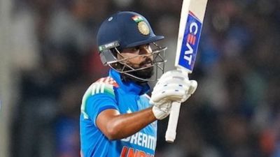 IND vs ENG: श्रेयस अय्यर की भारतीय टीम में जगह तय नहीं होने पर बैटिंग कोच ने पल्ला झाड़ा, बोले- कप्तान और हेड कोच... SportsTak Hindi