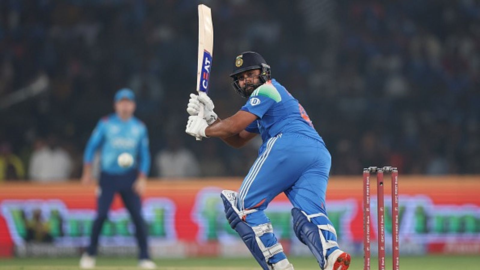 IND vs ENG: रोहित शर्मा की बैटिंग ने जोस बटलर के उड़ाए होश, इंग्लैंड का कप्तान बोला- पिछले कुछ सालों में उसने वनडे... IND vs ENG: रोहित शर्मा की बैटिंग ने जोस बटलर के उड़ाए होश, इंग्लैंड का कप्तान बोला- पिछले कुछ सालों में उसने वनडे...