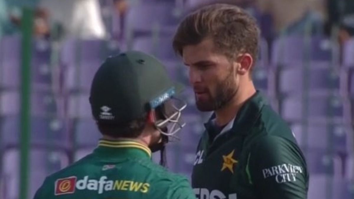 PAK vs SA वनडे में शाहीन अफरीदी और साउथ अफ्रीकी बल्लेबाज में झगड़ा, पाकिस्तानी खिलाड़ी ने पहले उकसाया फिर रास्ते में आया, रन लेने से रोका, देखिए Video