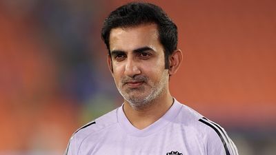 'हम किसी का औसत नहीं देखते', केएल राहुल को अक्षर पटेल के बाद भेजने से खुश गौतम गंभीर, कहा - हम बस काबिलियत... India Head Coach Gautam Gambhir in frame