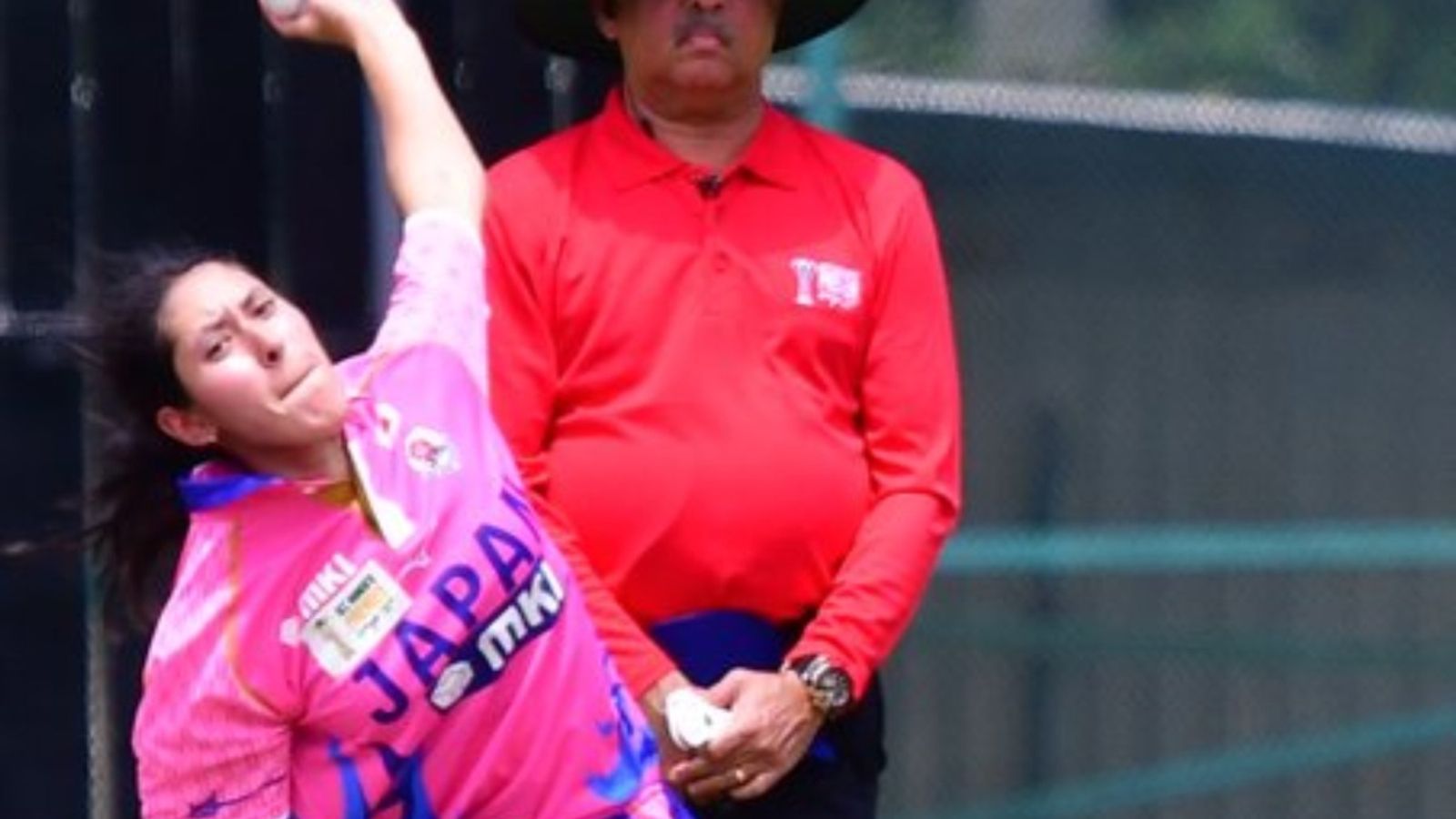 WPL 2025: दिल्ली कैपिटल्स में जापान के खिलाड़ी की एंट्री, पिता भारतीय और मां जापानी, 4 गेंद में 4 चार विकेट लेकर मचा चुकी है धमाल WPL 2025: दिल्ली कैपिटल्स में जापान के खिलाड़ी की एंट्री, पिता भारतीय और मां जापानी, 4 गेंद में 4 चार विकेट लेकर मचा चुकी है धमाल