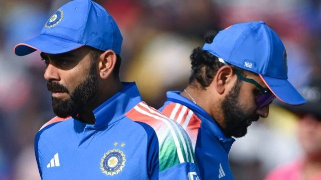 विराट कोहली या रोहित शर्मा नहीं, भारत के लिए चैंपियंस ट्रॉफी में इस बल्लेबाज का बजेगा डंका, हेड कोच गौतम गंभीर भी जता चुके हैं भरोसा India's captain Rohit Sharma (R) and his teammate Virat Kohli. (Getty)