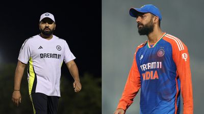 वरुण चक्रवर्ती की गेंदबाजी को लेकर भरी प्रेस कांफ्रेंस में खूब हंसे रोहित शर्मा, कहा- मुझे लगता है कि... SportsTak Hindi