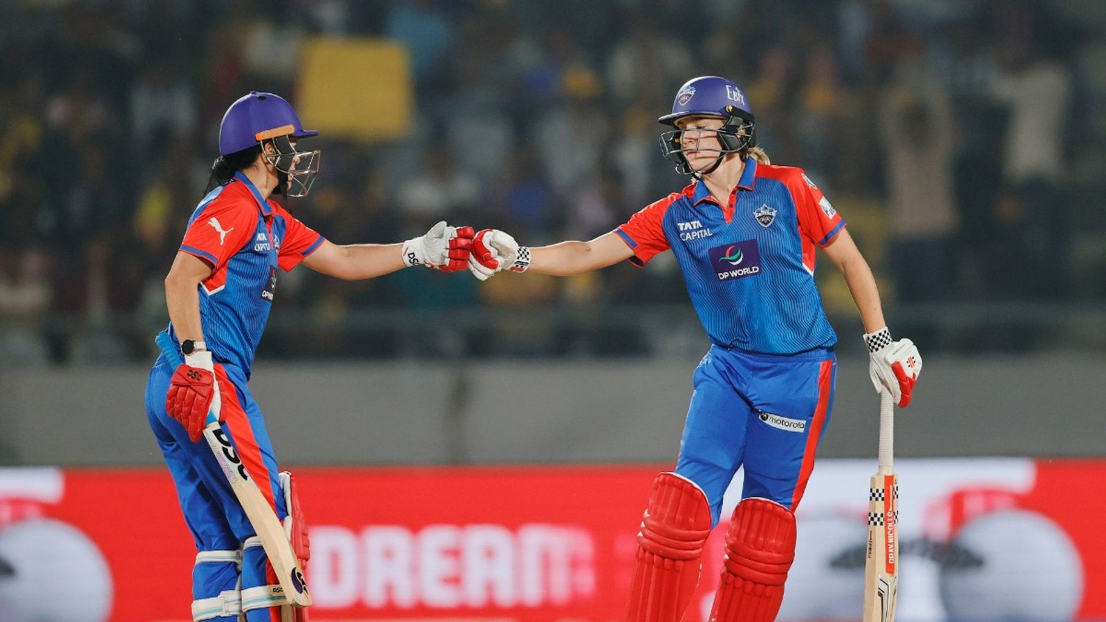 WPL 2025: एनाबेल सदरलैंड और मेग लैनिंग के धमाके से जीती दिल्ली, यूपी वॉरियर्ज को सात विकेट से रौंदा WPL 2025: एनाबेल सदरलैंड और मेग लैनिंग के धमाके से जीती दिल्ली, यूपी वॉरियर्ज को सात विकेट से रौंदा