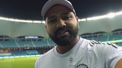 रोहित शर्मा का रिटायरमेंट की खबरों के बीच इमोशनल Video, चैंपियंस ट्रॉफी में टीम इंडिया के ओपनिंग मैच से पहले बोले- अब समय आ गया है कि...  SportsTak Hindi