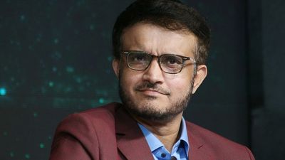 बड़ी खबर: सौरव गांगुली को लेकर आई बुरी खबर, पूर्व कप्तान की कार का हुआ एक्सीडेंट, अचानक सामने आ गया था ट्रक SportsTak Hindi