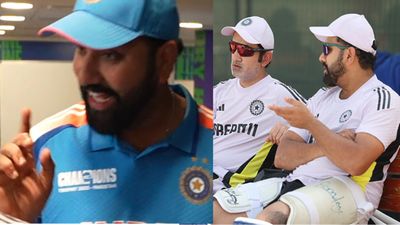 'गुस्से में मत बोलिए', रोहित शर्मा ने पाकिस्तान को हराने के बाद कोच को क्यों कहा ऐसा? टीम इंडिया के ड्रेसिंग रूम का Video आया सामने SportsTak Hindi