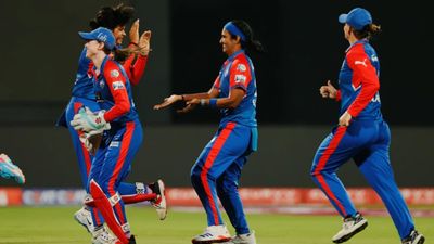 जेस जोनासन की तूफानी पारी से जीती दिल्ली कैपिटल्स, गुजरात को हराकर RCB से छीना ताज  दिल्ली कैपिटल्स की खिलाड़ी