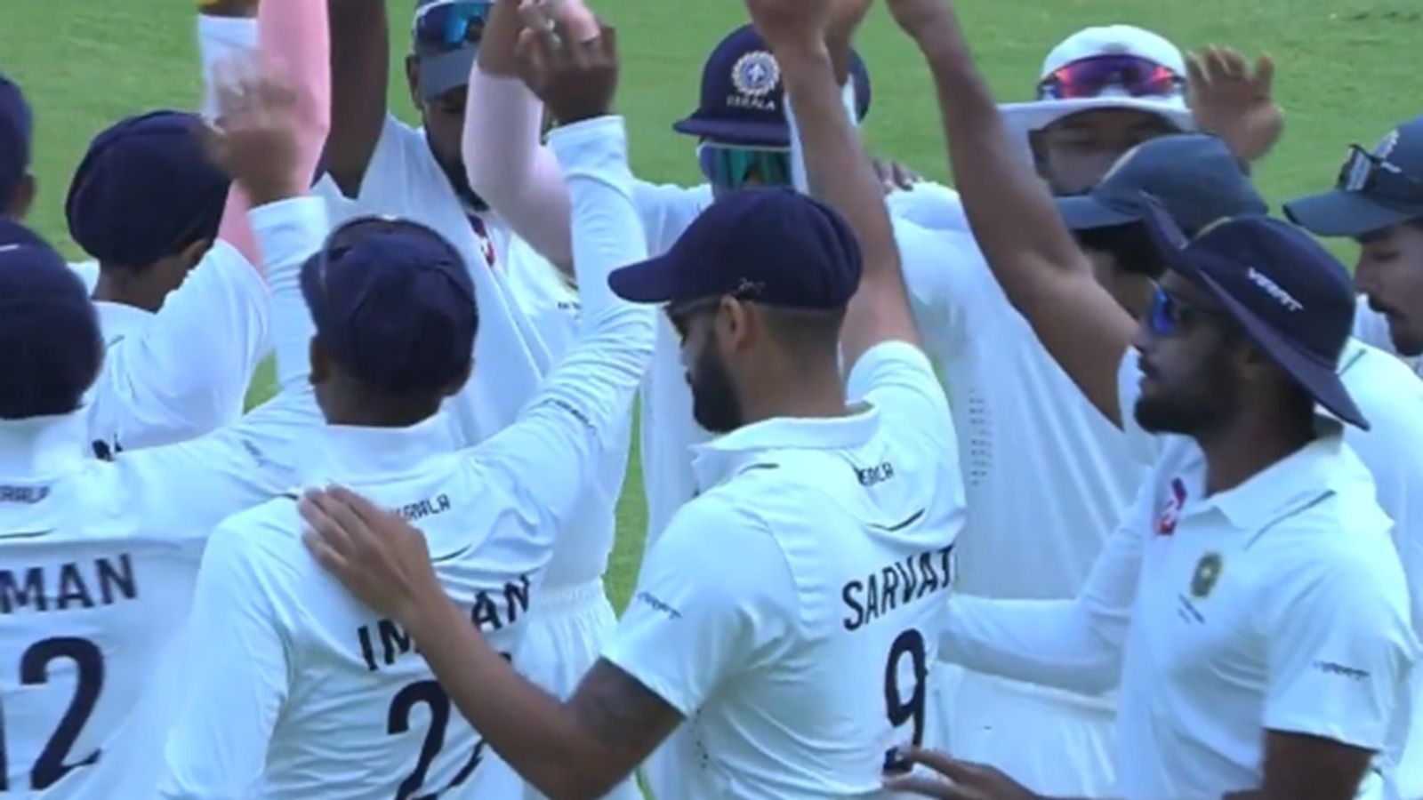 Ranji Trophy Final: 74 साल बाद फाइनल खेलने उतरी केरल के दांव ने किया हैरान, तीन मैच खेलने वाले खिलाड़ी को तीन साल बाद खिलाया, फिर... Ranji Trophy Final: 74 साल बाद फाइनल खेलने उतरी केरल के दांव ने किया हैरान, तीन मैच खेलने वाले खिलाड़ी को तीन साल बाद खिलाया, फिर...