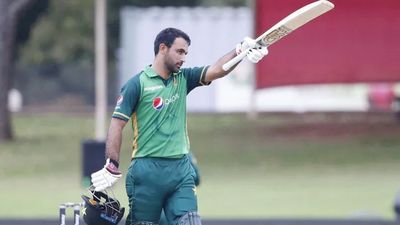 फख़र जमां करेंगे संन्यास का ऐलान? पाकिस्तान छोड़कर विदेश में डालेंगे डेरा! PCB की इन हरकतों से नाराज होकर उठाने वाले हैं बड़ा कदम Fakhar Zaman