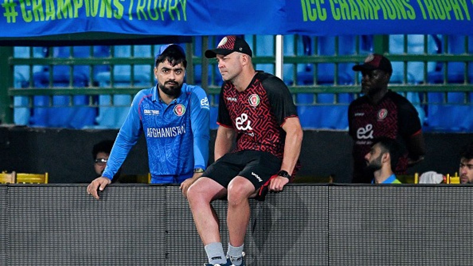 अफगानिस्तान के कोच ने इंग्लैंड को बाहर करने के बाद ऑस्ट्रेलिया को दी बड़ी धमकी! कहा - पहले पार्टी करेंगे और फिर...  अफगानिस्तान के कोच ने इंग्लैंड को बाहर करने के बाद ऑस्ट्रेलिया को दी बड़ी धमकी! कहा - पहले पार्टी करेंगे और फिर...