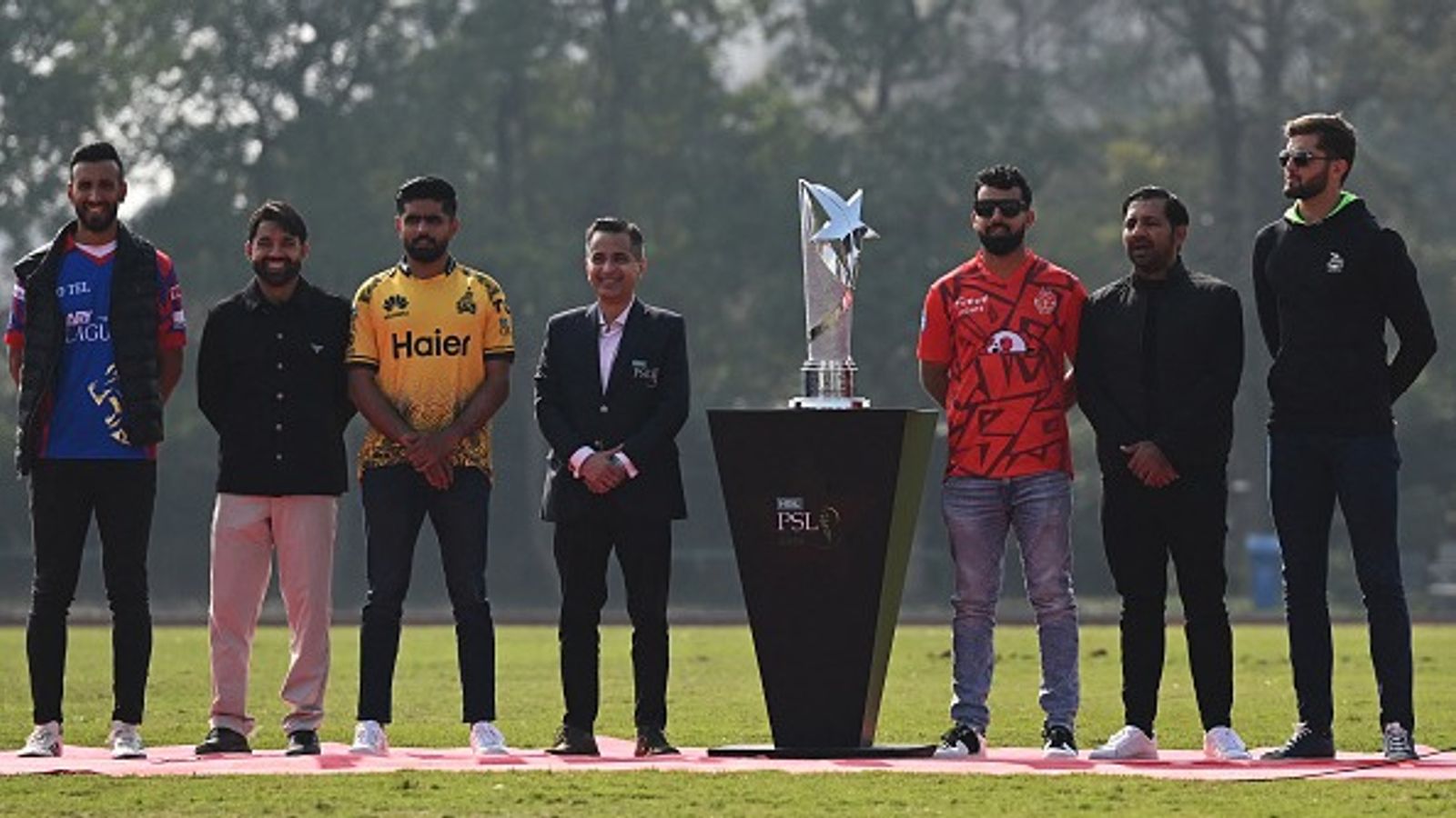 IPL के बाद अब पाकिस्तान सुपर लीग के शेड्यूल का ऐलान, एक साथ खेली जाएंगी दोनों टी20 लीग, जानिए कबसे होगा आगाज और कब होगा फाइनल ? IPL के बाद अब पाकिस्तान सुपर लीग के शेड्यूल का ऐलान, एक साथ खेली जाएंगी दोनों टी20 लीग, जानिए कबसे होगा आगाज और कब होगा फाइनल ?