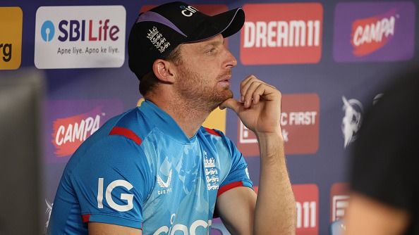 Jos Buttler Resigns: जोस बटलर ने छोड़ी इंग्लैंड टीम की कप्तानी, चैंपियंस ट्रॉफी में टीम का हुआ था बुरा हाल Jos Buttler Resigns: जोस बटलर ने छोड़ी इंग्लैंड टीम की कप्तानी, चैंपियंस ट्रॉफी में टीम का हुआ था बुरा हाल