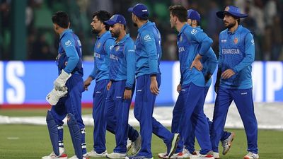 अफगानिस्तान-ऑस्ट्रेलिया मैच में जोरदार बारिश शुरू, अगर मुकाबला पूरा नहीं हुआ तो सेमीफाइनल में कौन जाएगा, जानिए पूरा समीकरण SportsTak Hindi