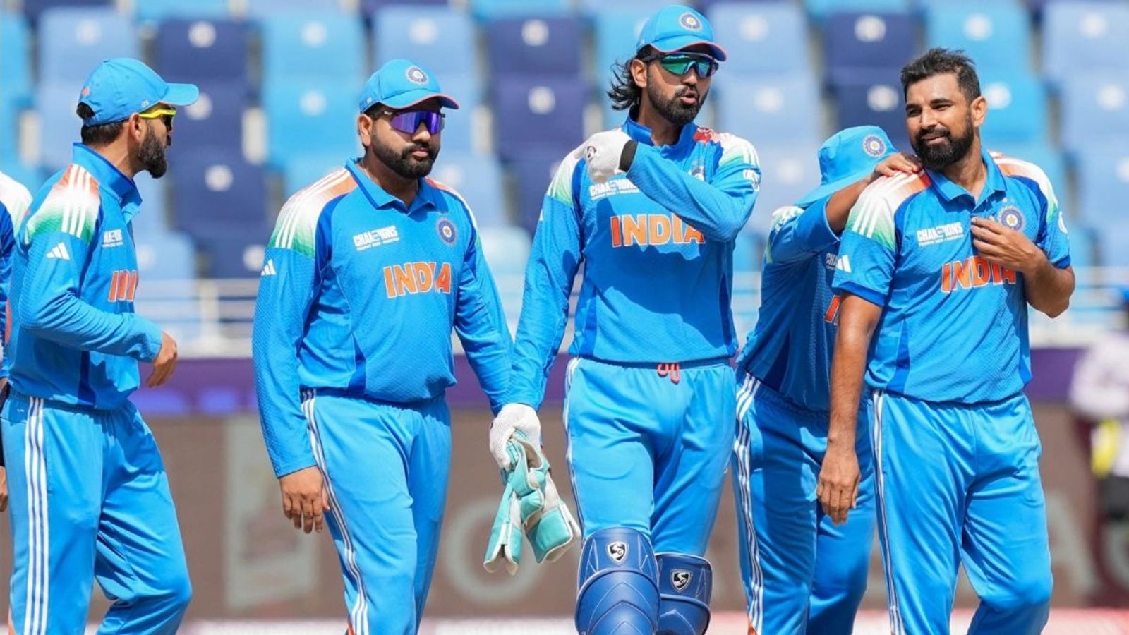 टीम इंडिया पर भारी संकट! रोहित शर्मा नहीं ये खिलाड़ी होगा न्यूजीलैंड के सामने मैच से बाहर, जानिए कैसी होगी Playing XI? टीम इंडिया पर भारी संकट! रोहित शर्मा नहीं ये खिलाड़ी होगा न्यूजीलैंड के सामने मैच से बाहर, जानिए कैसी होगी Playing XI?