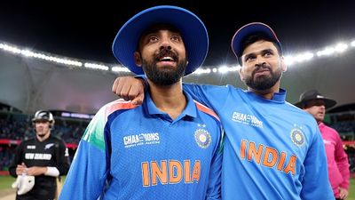 न्यूजीलैंड के कप्तान मिचेल सैंटनर ने टीम इंडिया की जीत का श्रेय वरुण चक्रवर्ती को क्यों नहीं दिया, जानिए वजह SportsTak Hindi