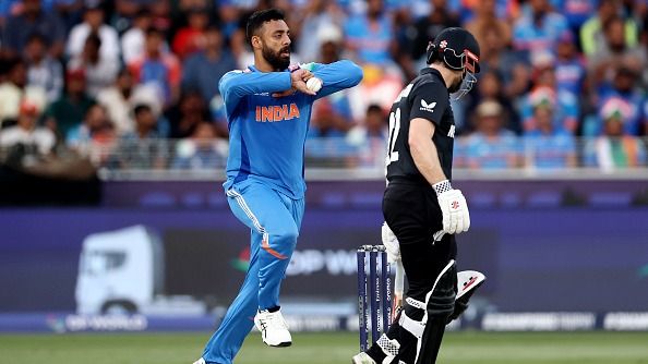 वरुण वक्रवर्ती का न्‍यूजीलैंड के खिलाफ टीम इंडिया की जीत के बाद करियर को लेकर दिलचस्‍प खुलासा, बोले- मैं फिल्‍म...