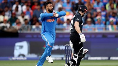 वरुण वक्रवर्ती का न्यूजीलैंड के खिलाफ टीम इंडिया की जीत के बाद करियर को लेकर दिलचस्प खुलासा, बोले- मैं फिल्म... SportsTak Hindi